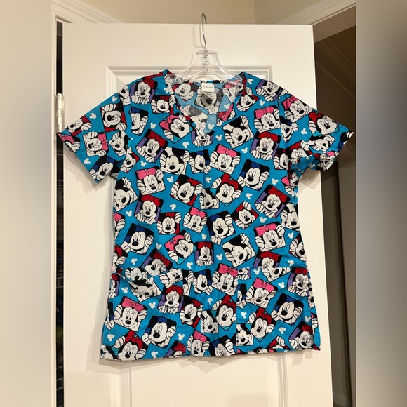 Grey’s Anatomy Scrub Top and Bottoms Bundle - Picture 7 of 7